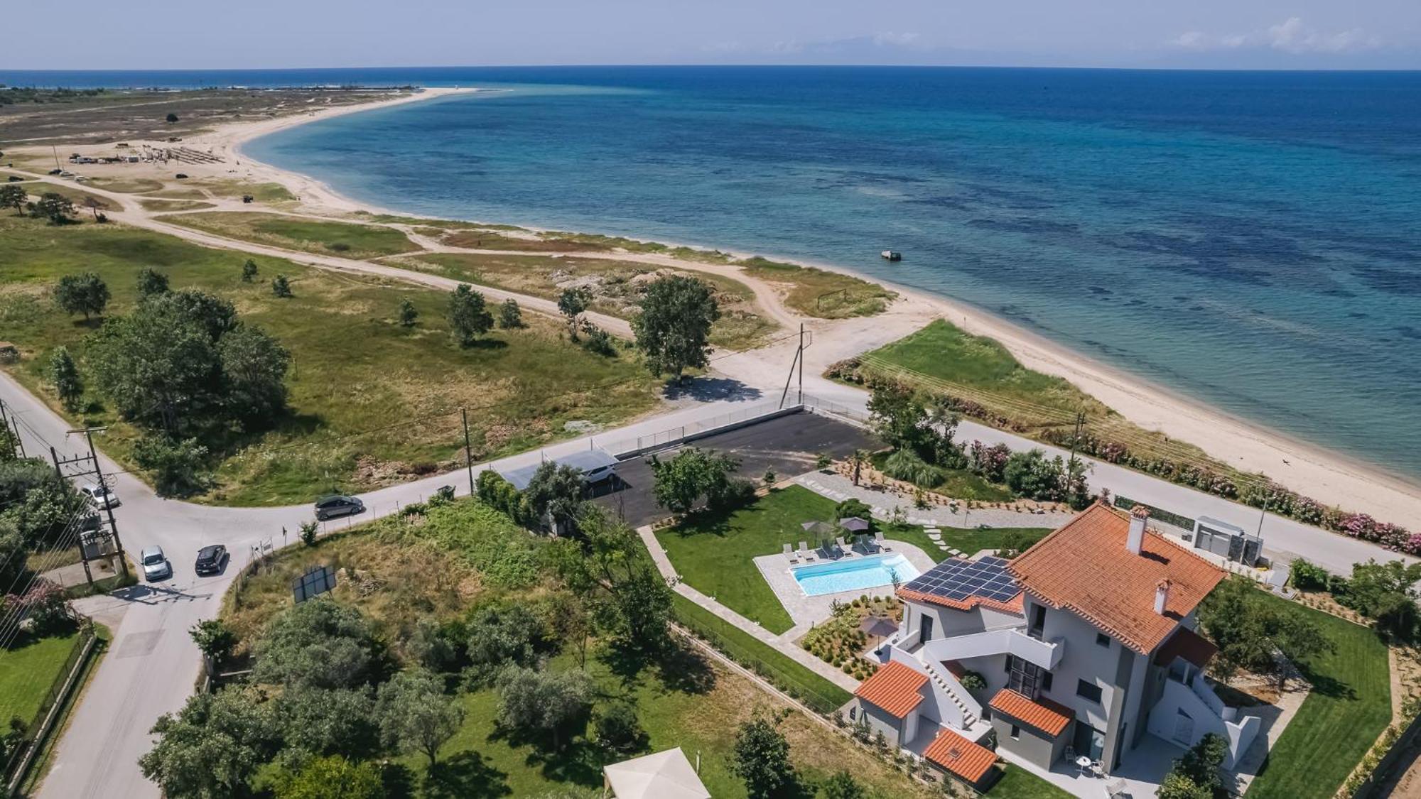 Electra Beachfront Suites, Nea Irakleia Exteriér fotografie
