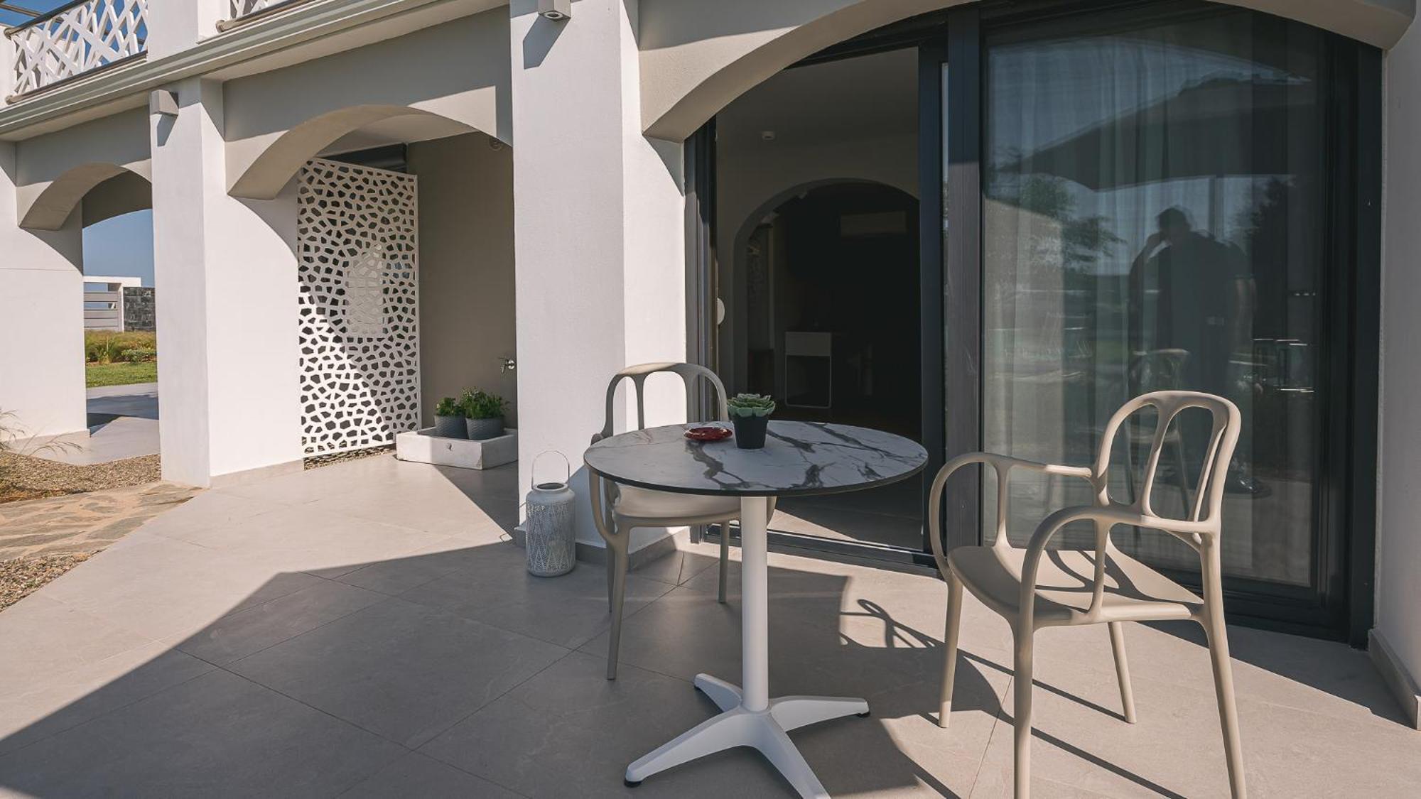 Electra Beachfront Suites, Nea Irakleia Exteriér fotografie